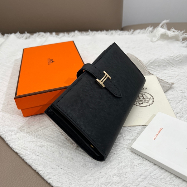 エルメス財布コピー背面デザイン